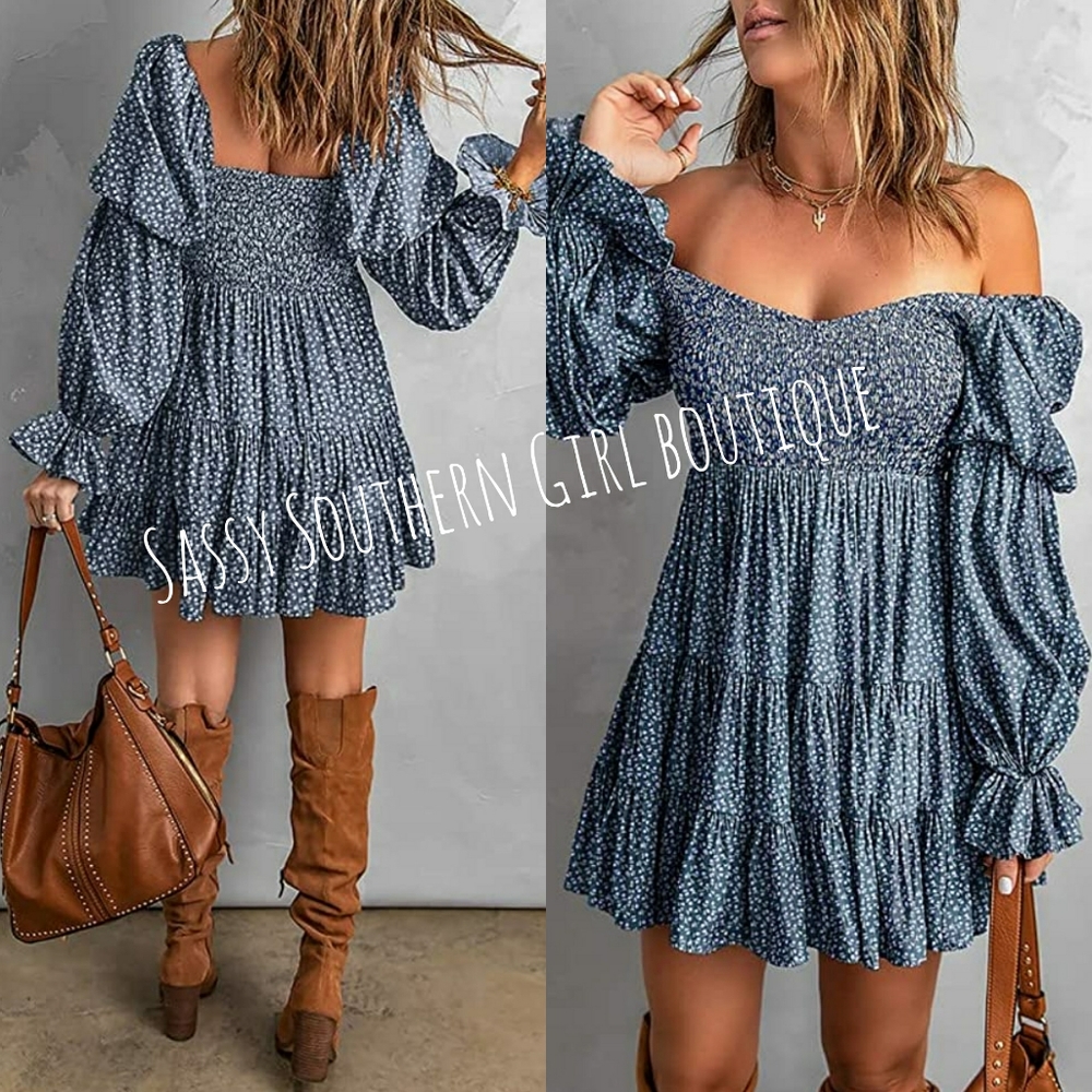 ⭐🆕 Boho blue floral smocked mini dress
